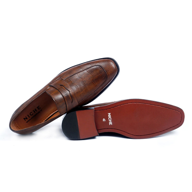Buy Mochi Men Brown Casual Loafers Online | SKU: 18-1480-12-40 – Mochi Shoes
